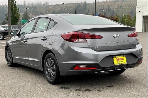 2019 Hyundai ELANTRA SE