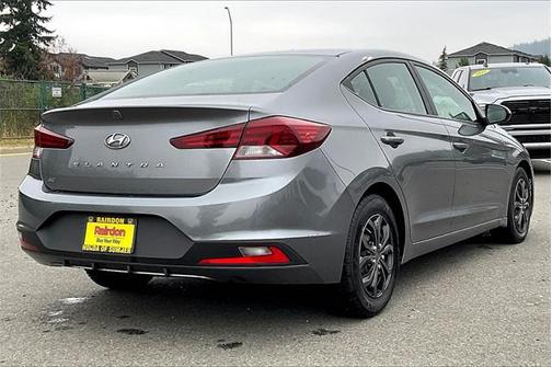 2019 Hyundai ELANTRA SE