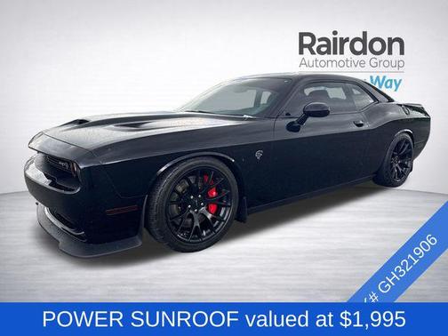 Pitch Black Clearcoat 2016 Dodge Challenger SRT Hellcat