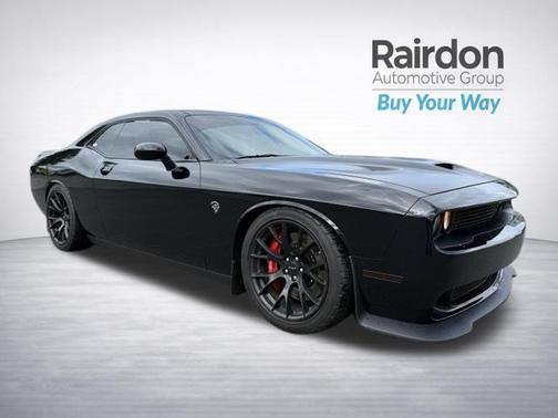 Pitch Black Clearcoat 2016 Dodge Challenger SRT Hellcat