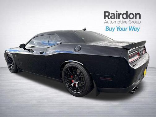 Pitch Black Clearcoat 2016 Dodge Challenger SRT Hellcat
