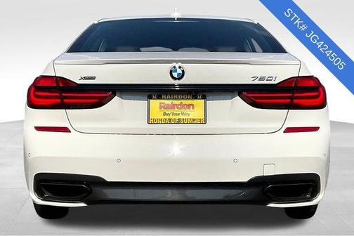 2018 BMW 750 i xDrive