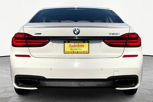 2018 BMW 750 i xDrive