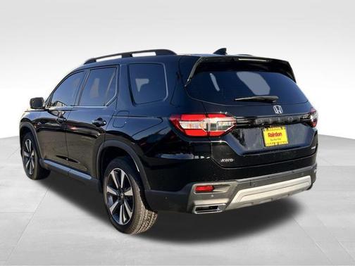 2023 Honda Pilot AWD Elite