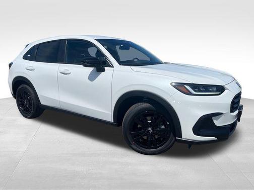 Platinum White Pearl 2026 Honda HR-V AWD Sport