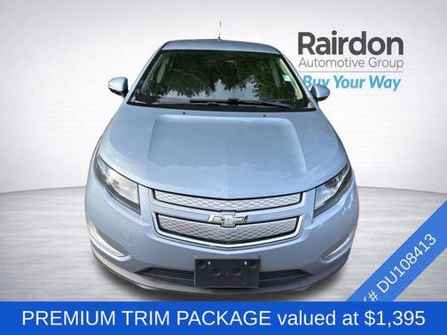 Silver Topaz Metallic 2013 Chevrolet Volt Base