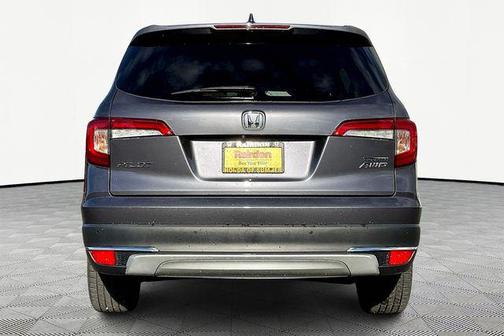 2021 Honda Pilot Touring 8-Passenger