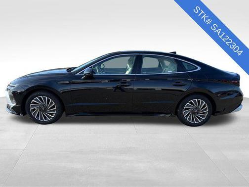 2025 Hyundai SONATA Hybrid SE