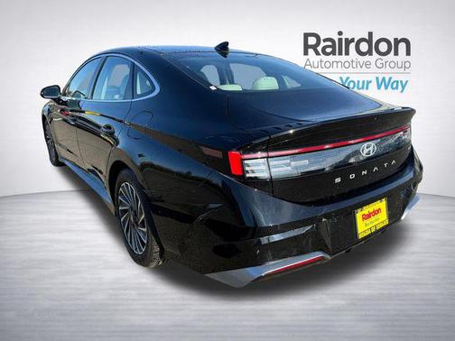 2025 Hyundai SONATA Hybrid SE