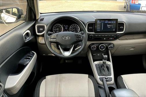 2021 Hyundai VENUE SEL