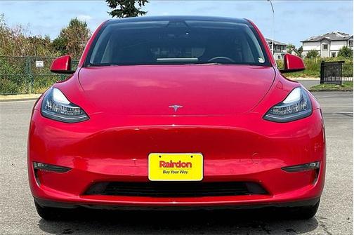 2022 Tesla Model Y Long Range Dual Motor All-Wheel Drive
