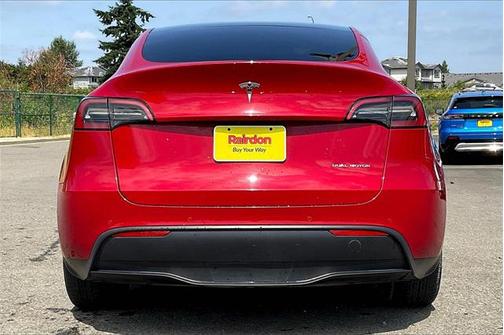 2022 Tesla Model Y Long Range Dual Motor All-Wheel Drive