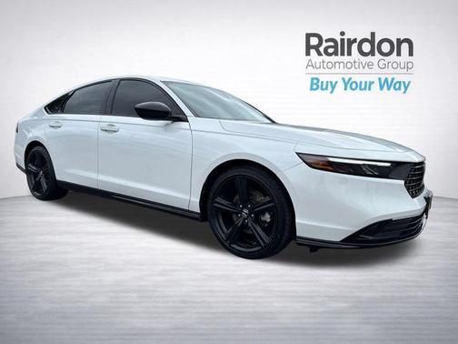 Platinum White Pearl 2023 Honda Accord Hybrid Sport-L
