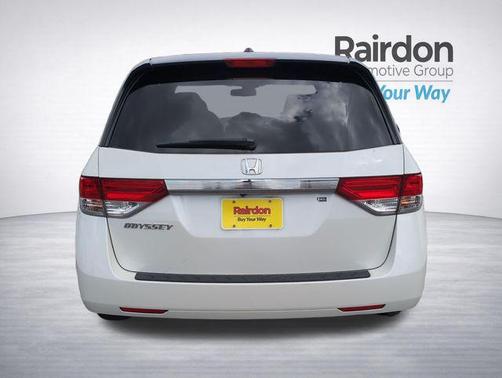 White Diamond Pearl 2016 Honda Odyssey EX-L