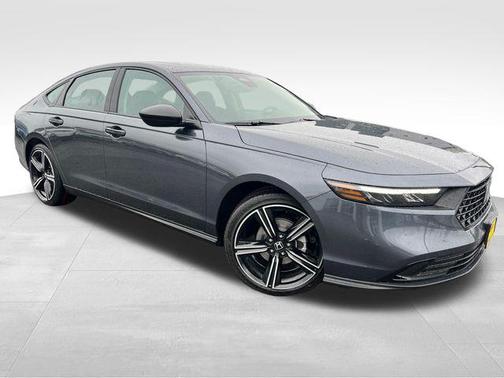 Meteorite Gray Metallic 2026 Honda Accord SE