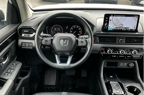 2023 Honda Pilot Touring 8-Passenger