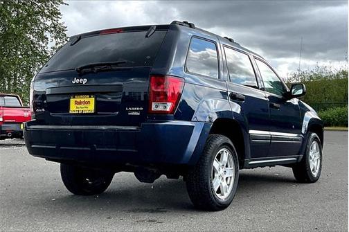 2005 Jeep Grand Cherokee Laredo