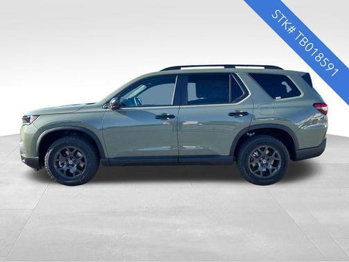 Green Metallic 2026 Honda Pilot TrailSport