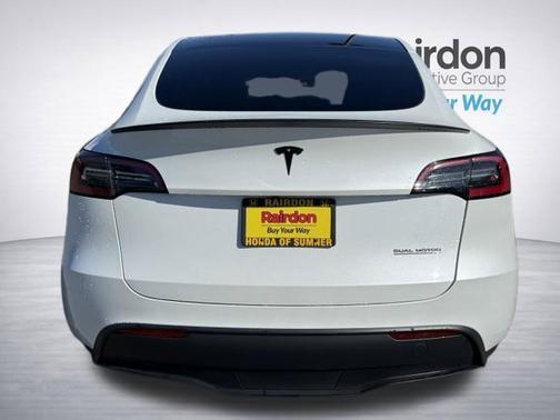 Pearl White Multi-Coat 2023 Tesla Model Y Performance Dual Motor All-Wheel Drive