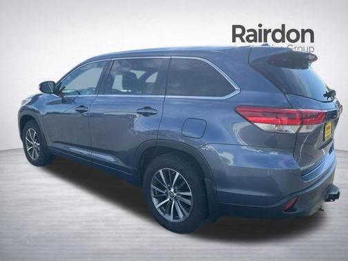 Shoreline Blue Pearl 2018 Toyota Highlander XLE