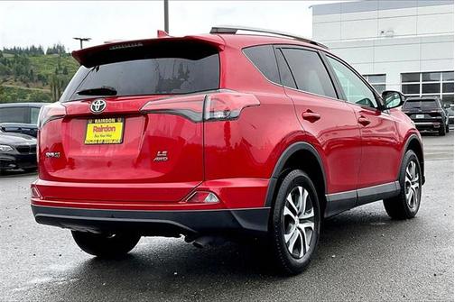2017 Toyota RAV4 LE