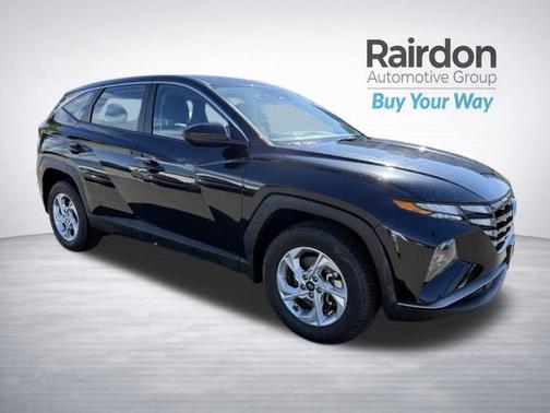Black Pearl 2024 Hyundai TUCSON SE