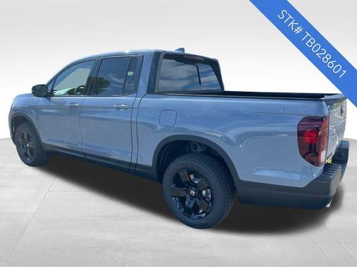 Sonic Gray Pearl 2026 Honda Ridgeline Black