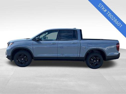 Sonic Gray Pearl 2026 Honda Ridgeline Black