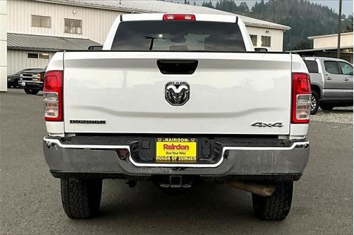 2023 RAM 3500 Big Horn Crew Cab 4x4 8' Box