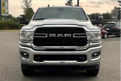 2023 RAM 3500 Big Horn Crew Cab 4x4 8' Box