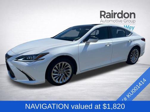 White Pearl 2019 Lexus ES 350 Luxury