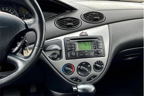 2004 Ford Focus ZX3
