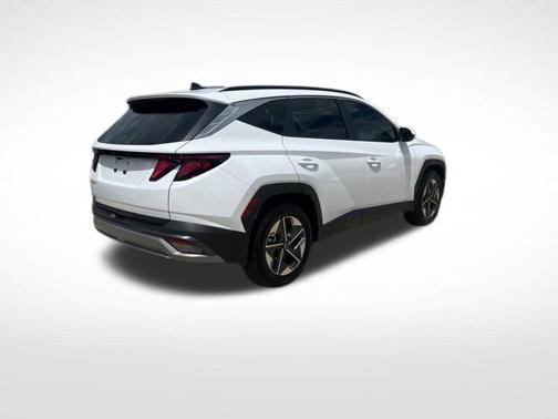 White Pearl 2025 Hyundai TUCSON SEL