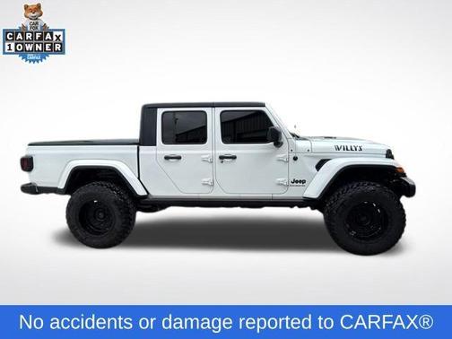 Bright White Clearcoat 2023 Jeep Gladiator Sport