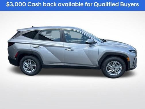 Shimmering Silver 2026 Hyundai TUCSON SE