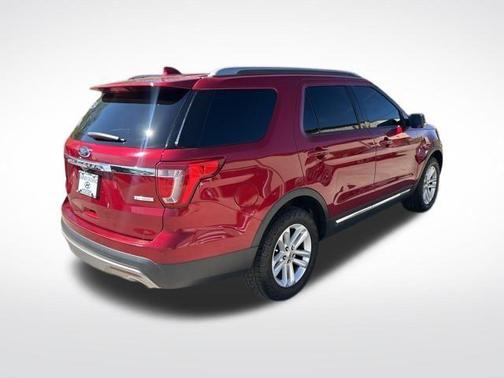 Ruby Red Metallic Tinted Clearcoat 2017 Ford Explorer XLT