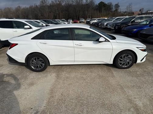 2024 Hyundai ELANTRA HEV Blue