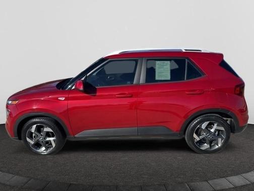 2021 Hyundai VENUE SEL