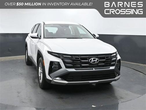 2025 Hyundai TUCSON SE