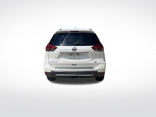 White 2017 Nissan Rogue SV