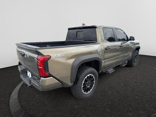 2024 Toyota Tacoma Hybrid TRD HYBRID
