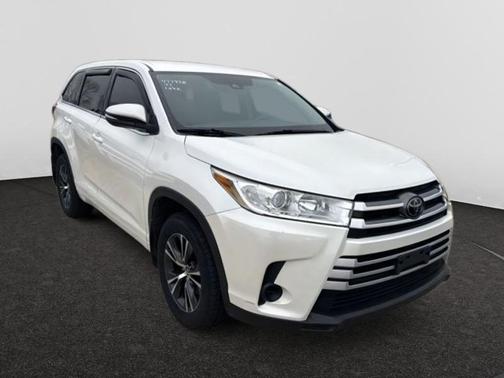 2017 Toyota Highlander LE