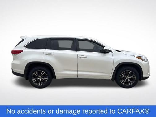 2017 Toyota Highlander LE