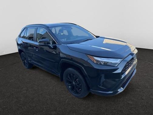 2023 Toyota RAV4 Hybrid SE