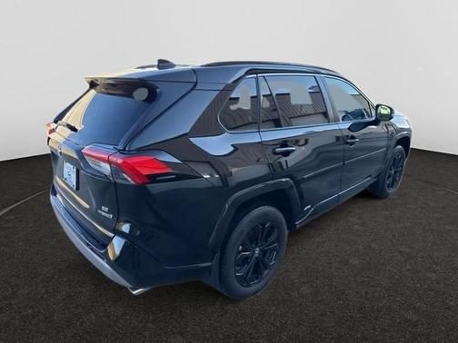 2023 Toyota RAV4 Hybrid SE