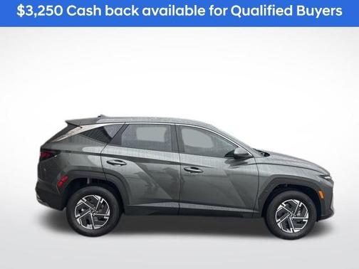 2026 Hyundai TUCSON Hybrid Blue SE