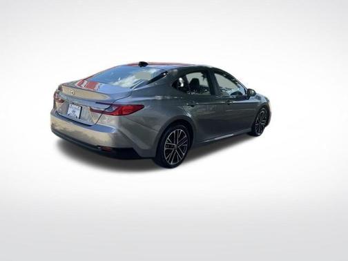 Metal 2025 Toyota Camry XLE