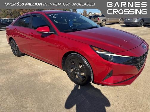 2022 Hyundai ELANTRA SEL