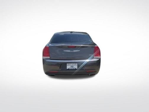 Granite Crystal Clearcoat Metallic 2018 Chrysler 300 Limited