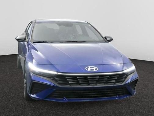 2025 Hyundai ELANTRA HEV SEL